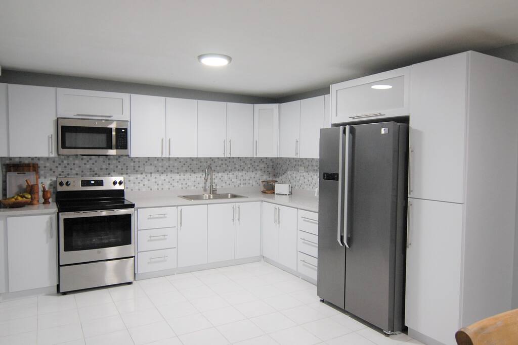 hillside-oasis-with-private-pool-and-mountain-views/