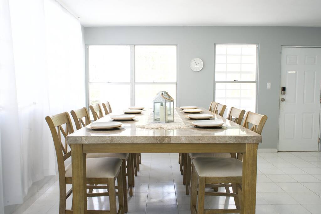 hillside-oasis-with-private-pool-and-mountain-views/