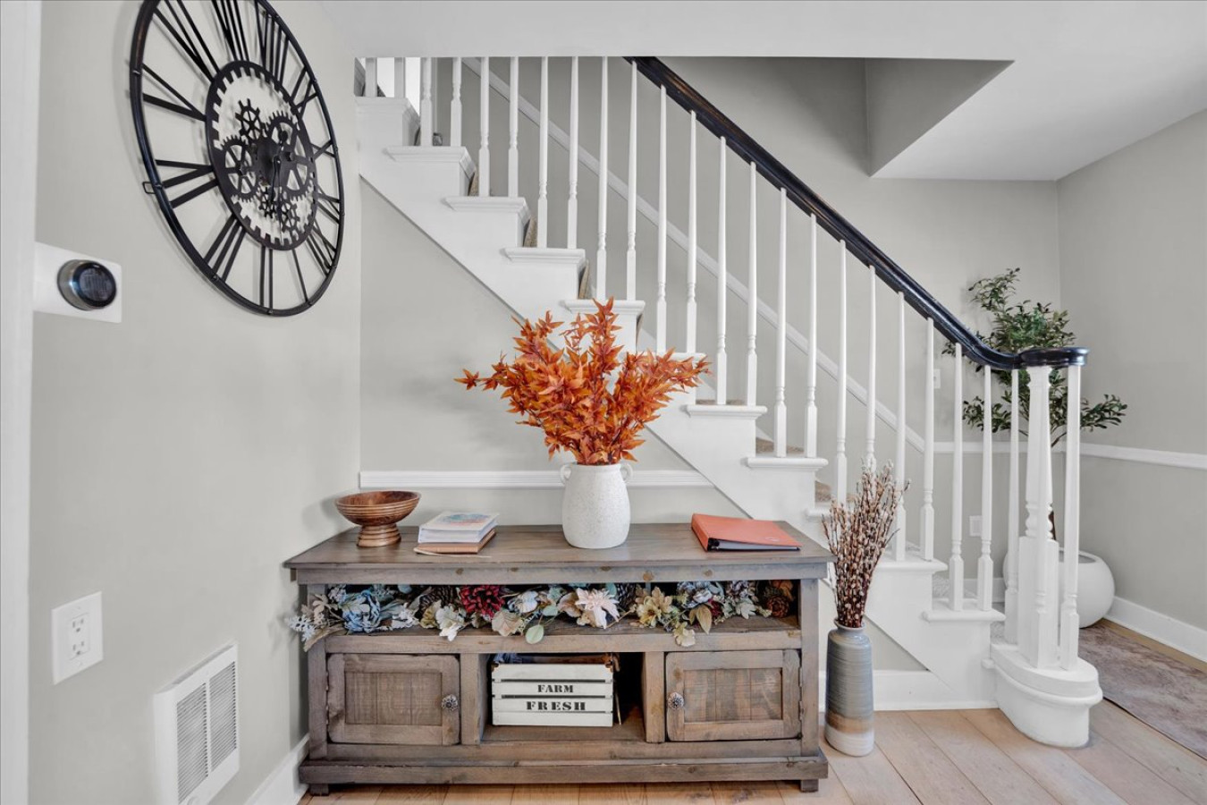 poconos-farmhouse-or-bunk-room-+-hot-tub-and-fire-pit/