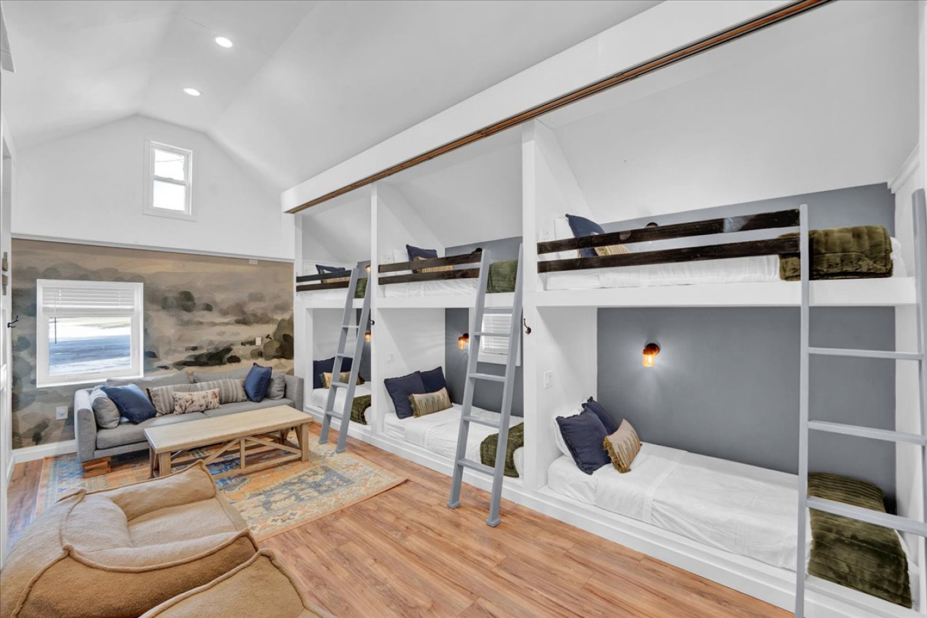 Perfect for group stays! These huge room features 8 single bunkbeds, offering plenty of space for everyone to relax and sleep comfortably after a fun-filled day in the Poconos.