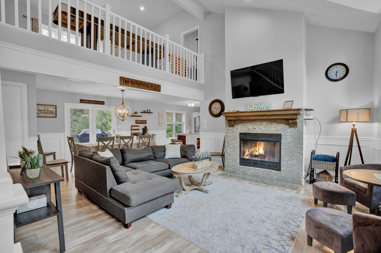 lakefront-stay-w-sauna-games-and-jacuzzi/