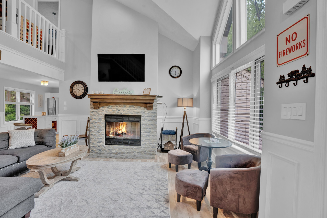 lakefront-stay-w-sauna-games-and-jacuzzi/