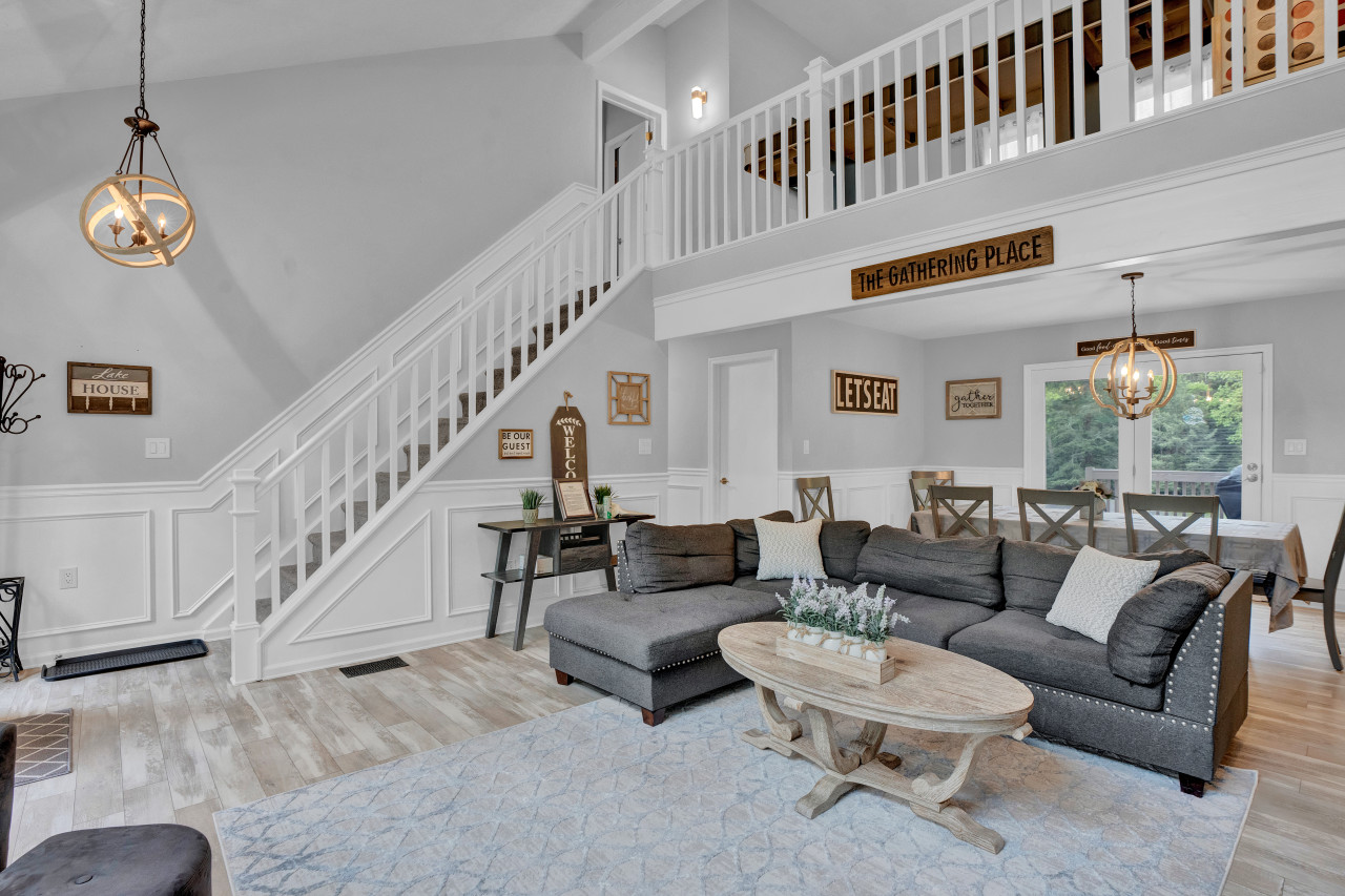 lakefront-stay-w-sauna-games-and-jacuzzi/