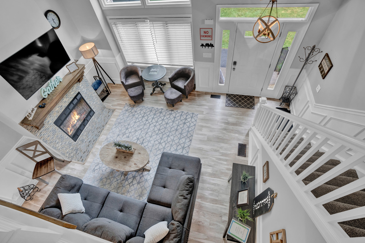 lakefront-stay-w-sauna-games-and-jacuzzi/