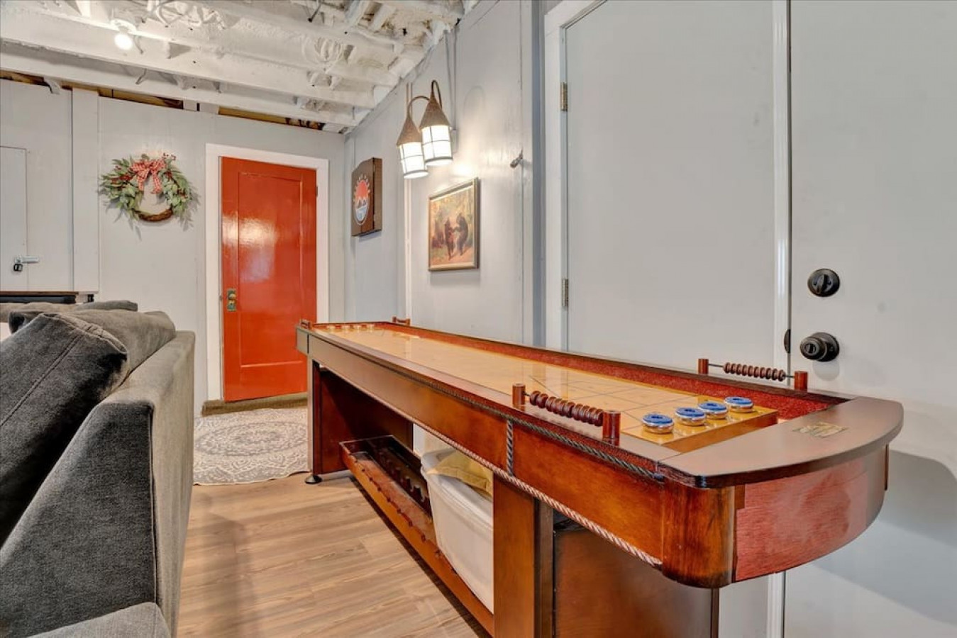 rustic+modern:-hot-tub-fire-pit-+-prime-location/