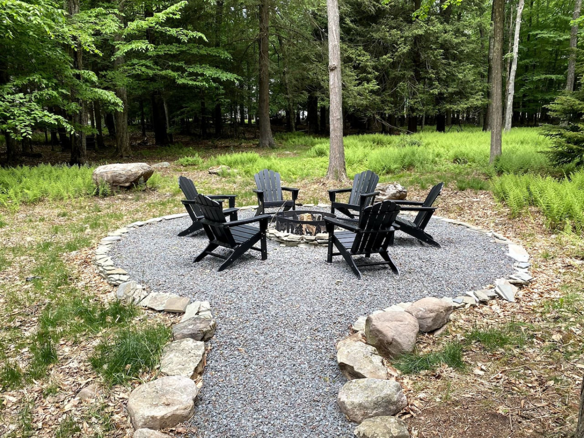 Extraordinary Cozy Cabin Escape w/Wood Fired Spa - Blakeslee