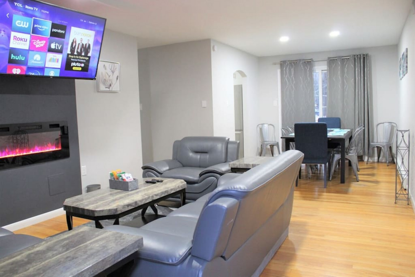 indoor-hot-tub-+-game-room-+-fire-pit-or-sleeps-8/