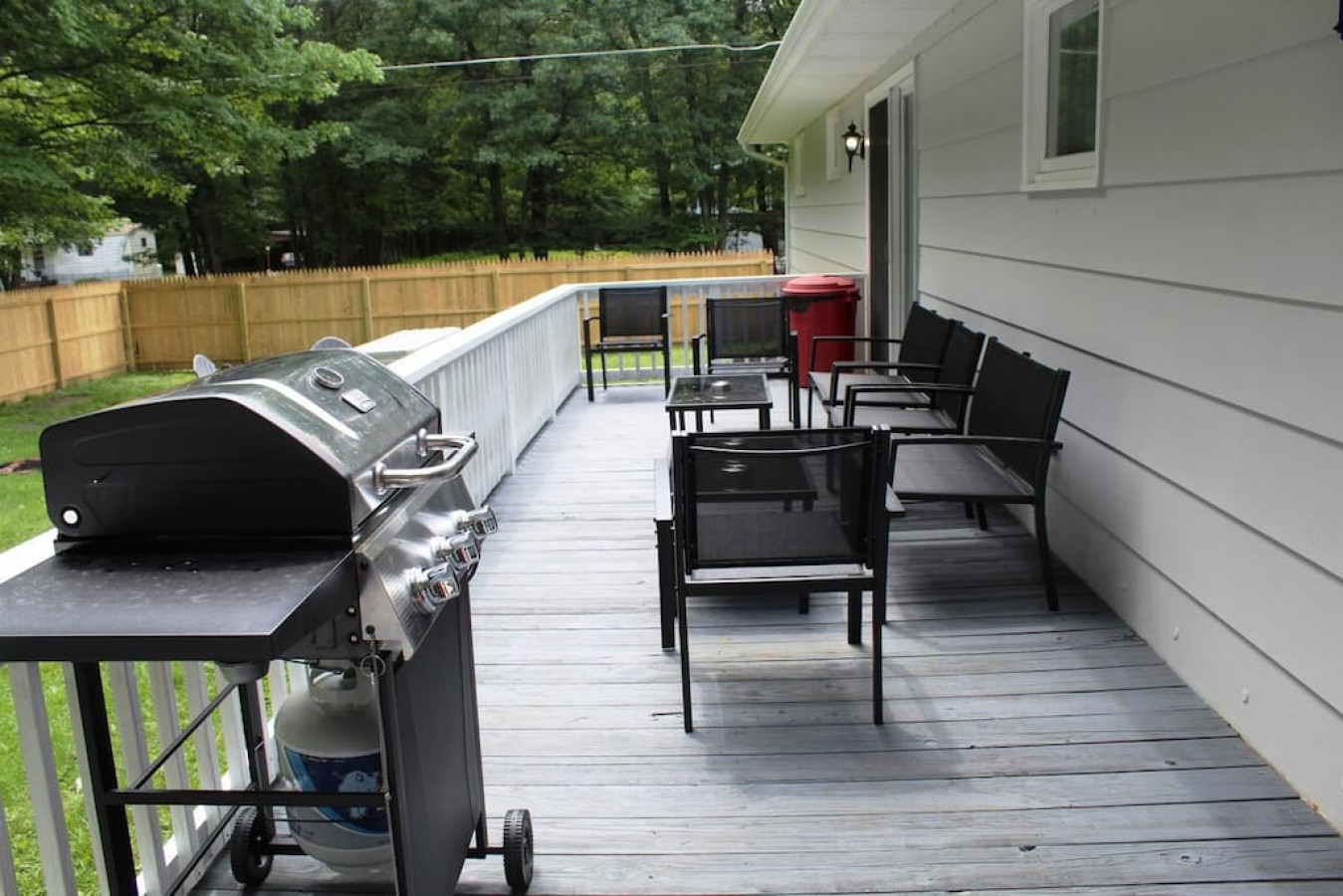 indoor-hot-tub-+-game-room-+-fire-pit-or-sleeps-8/