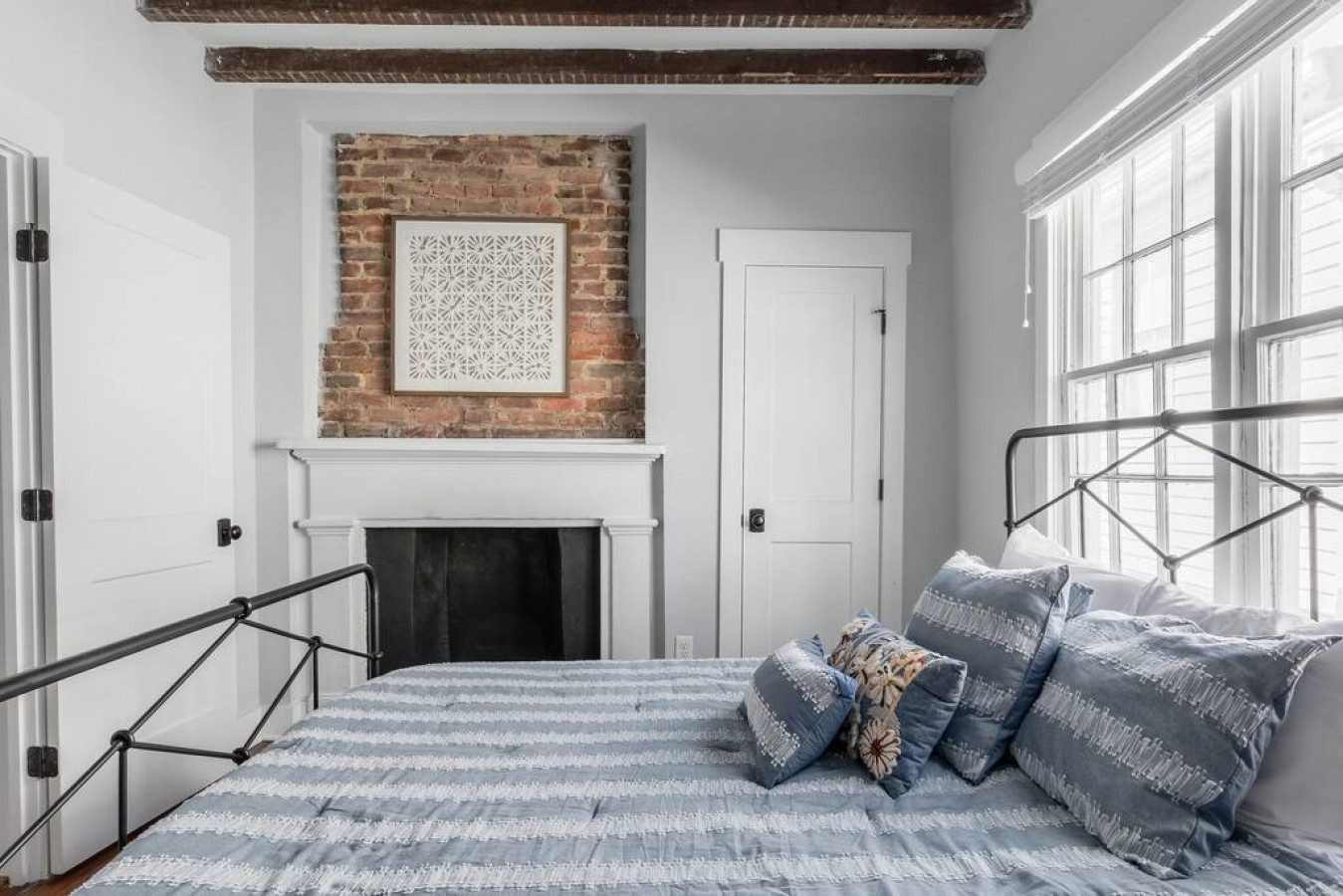 Historic 3BR with Back Patio & Near King Street - Charleston