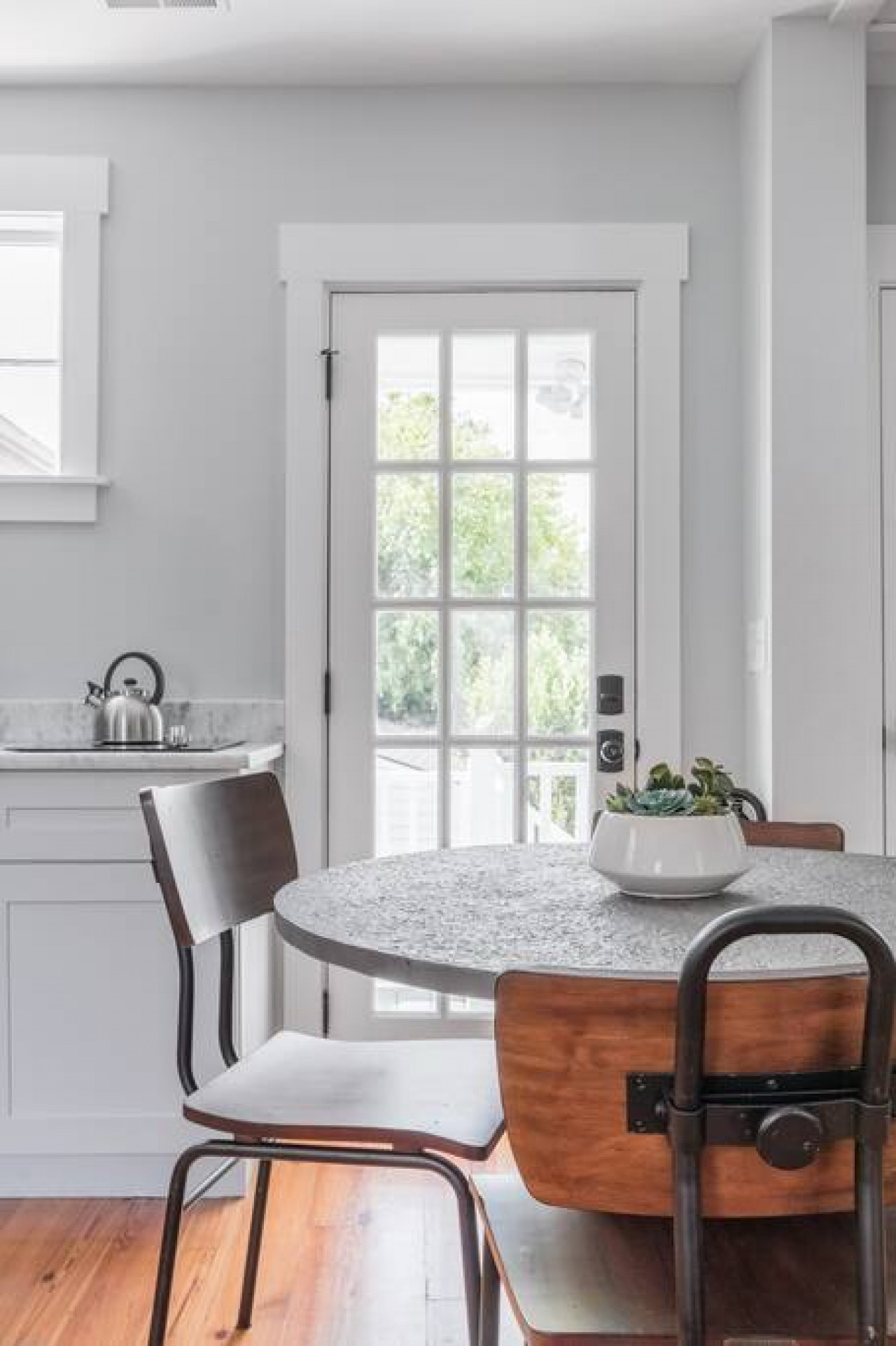 historic-3br-with-back-patio-and-near-king-street/