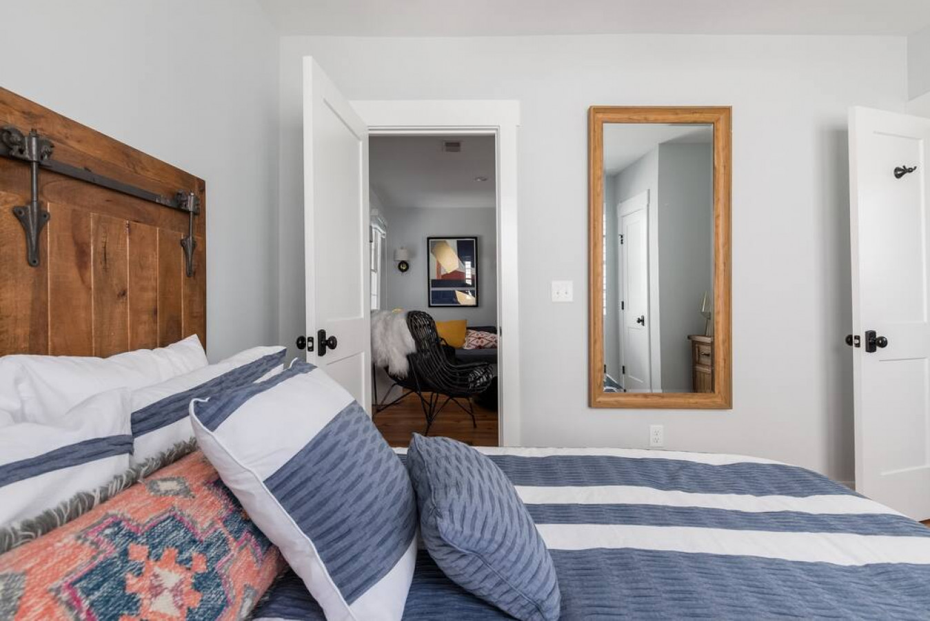 historic-3br-with-back-patio-and-near-king-street/