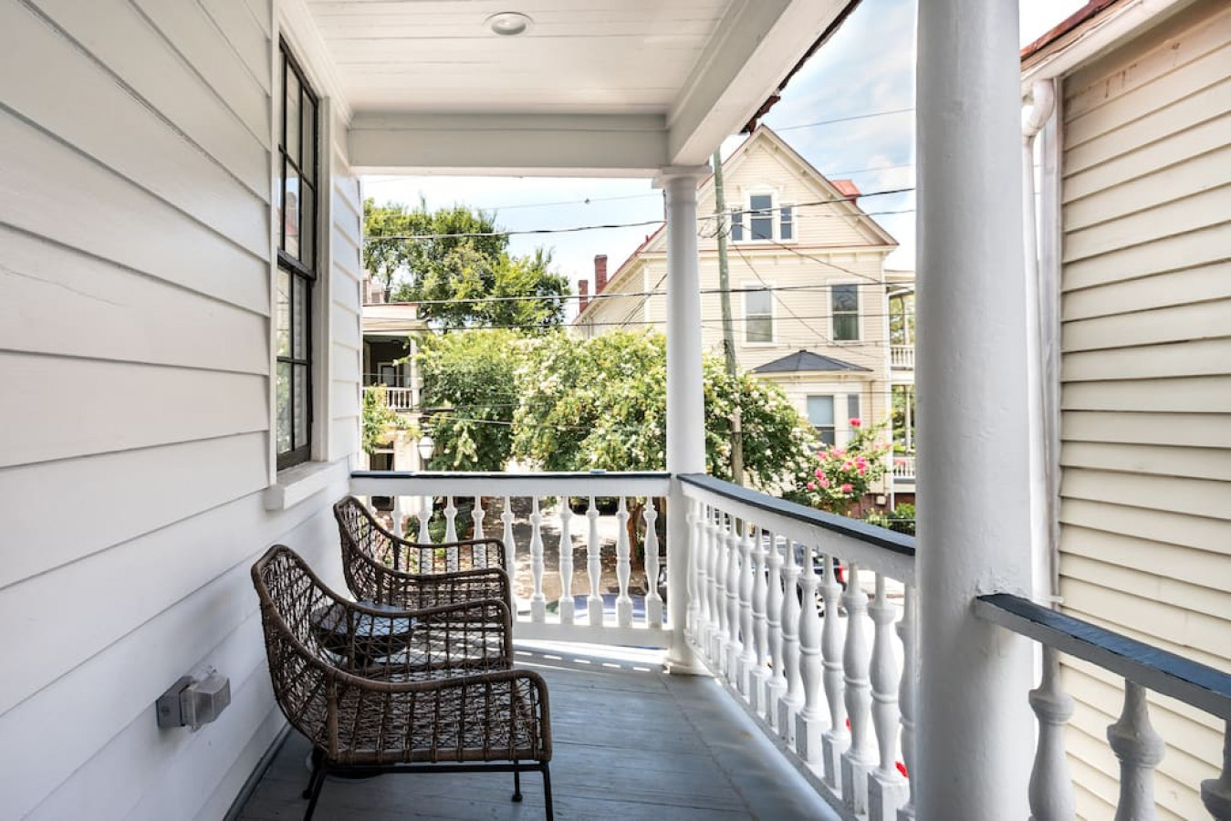 Sleeps 16 | Pet-Friendly 2-Unit w/ Backyard Oasis - Charleston