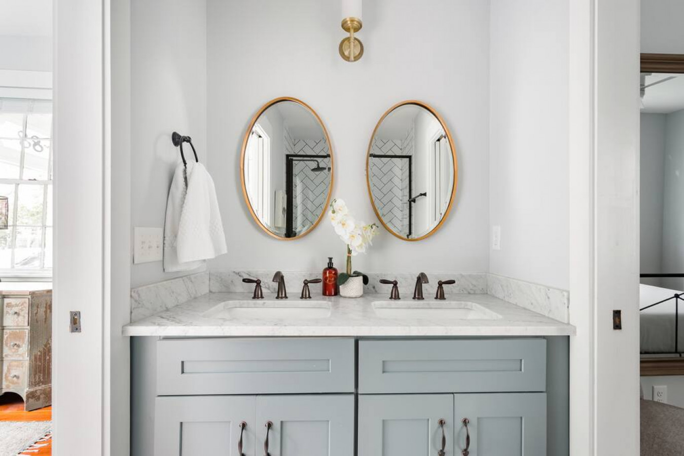 Sleeps 16 | Pet-Friendly 2-Unit w/ Backyard Oasis - Charleston