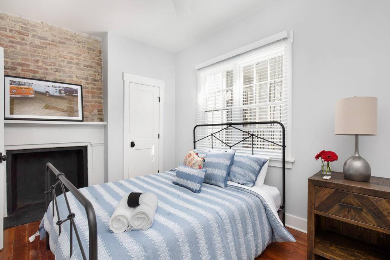 3br-near-king-st-with-shared-garden-and-pet-friendly/