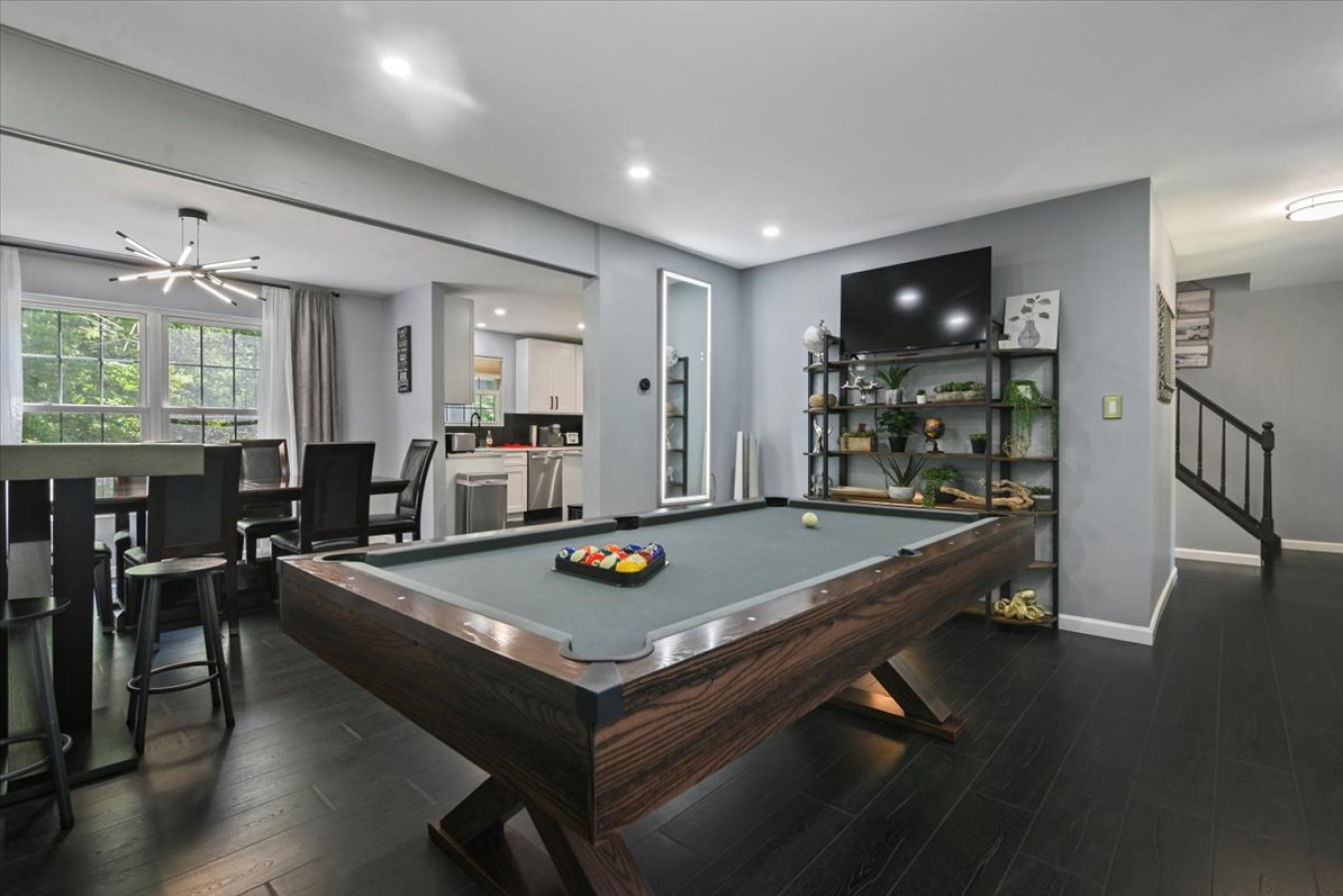 6br-or-fire-pit-games-theater-room-+-ev-charger/