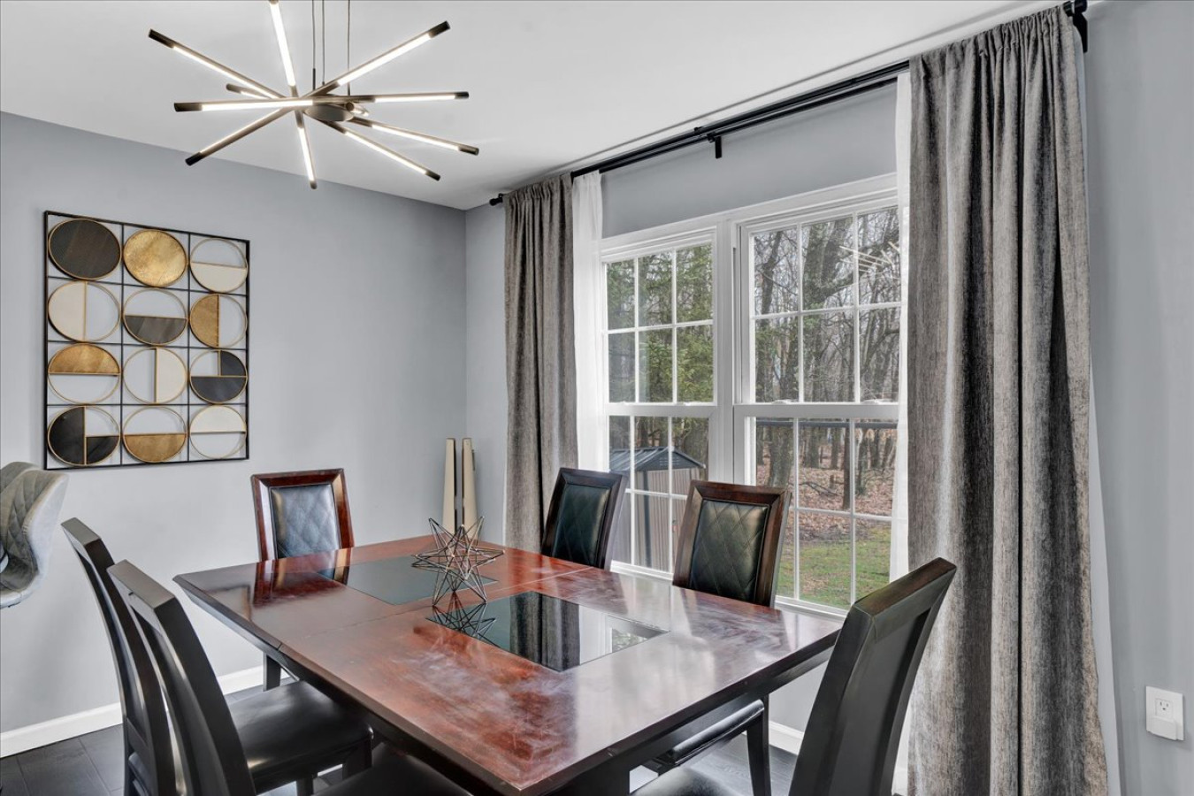 6br-or-fire-pit-games-theater-room-+-ev-charger/