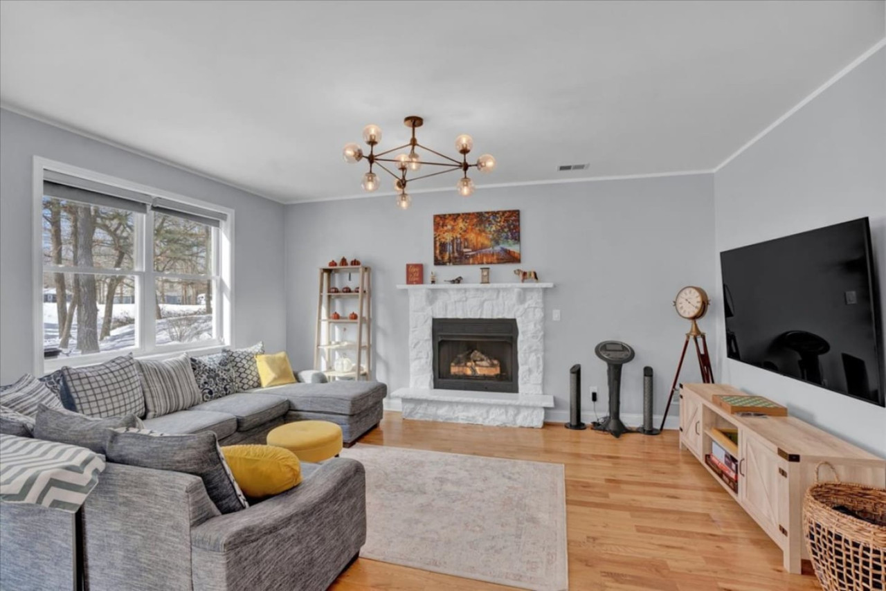 cozy-getaway-+-hot-tub-games-and-fire-pit/