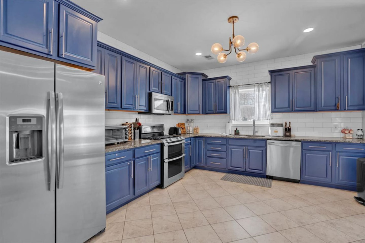 cozy-getaway-+-hot-tub-games-and-fire-pit/