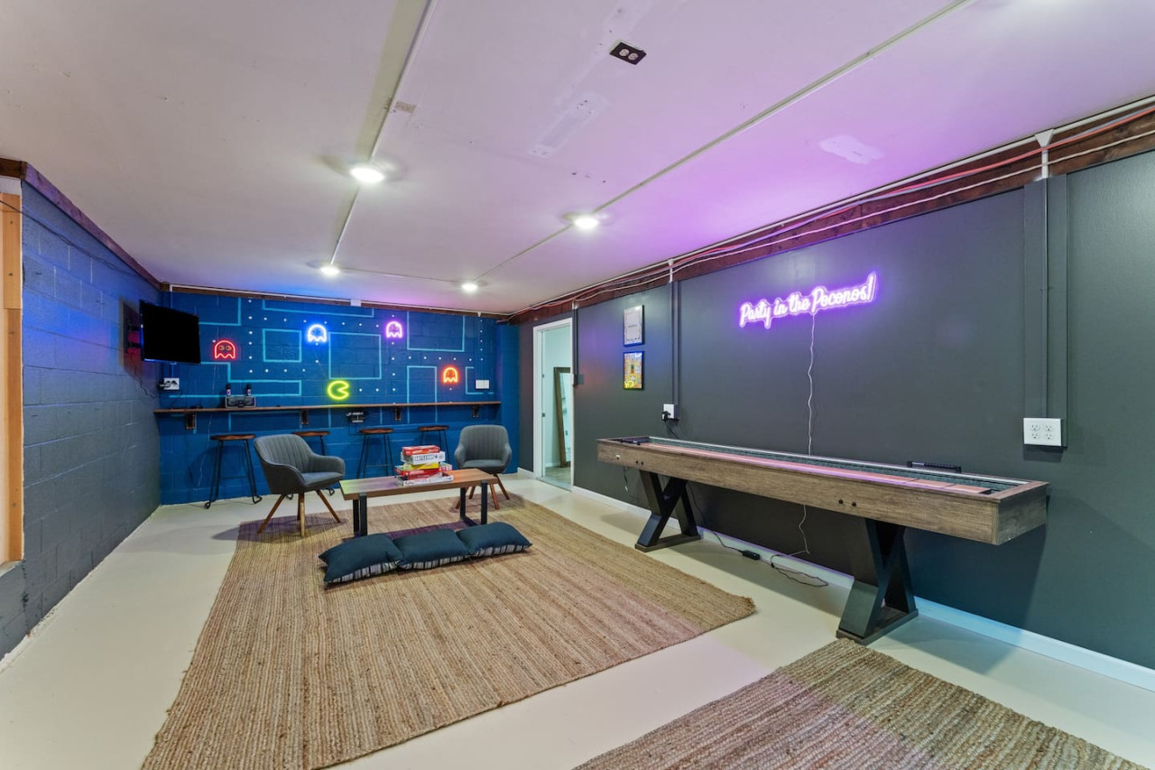 poconos-retreat-w-hot-tub-and-game-room/