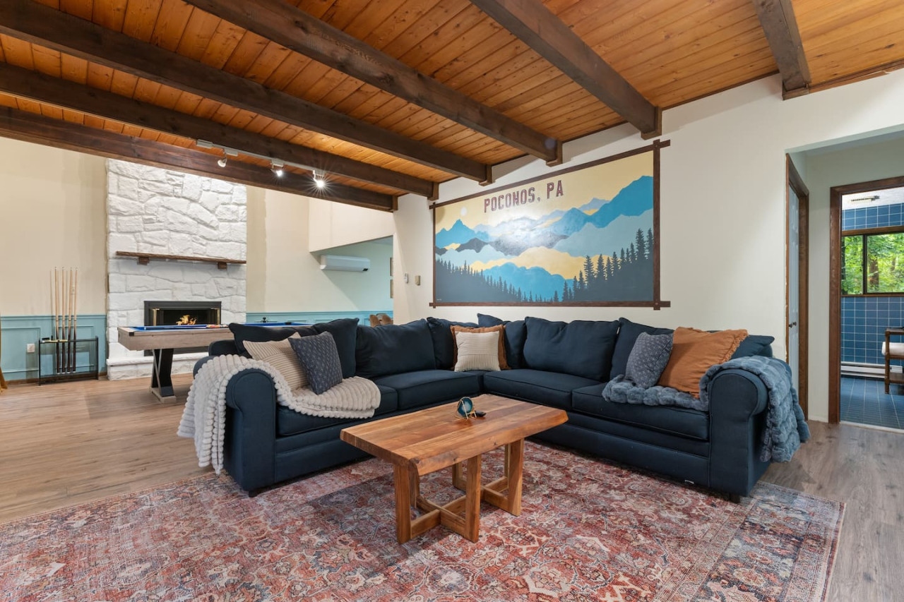 poconos-retreat-w-hot-tub-and-game-room/