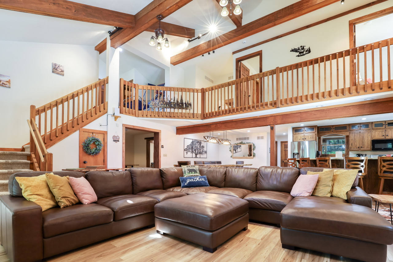 lazy-bear-lodge-resort/