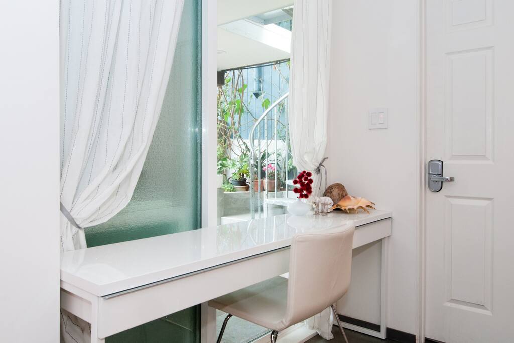 The GARDENER - Modern | Minimalist | Urban Oasis ♡