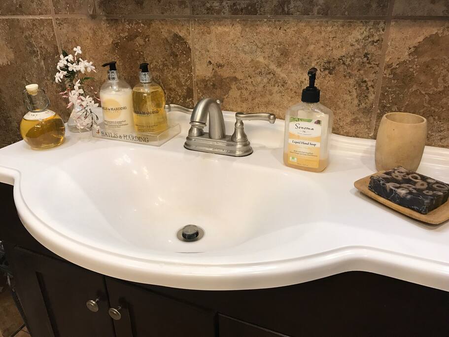 The CRAFTSMAN |  Urban Oasis | Executive Retreat