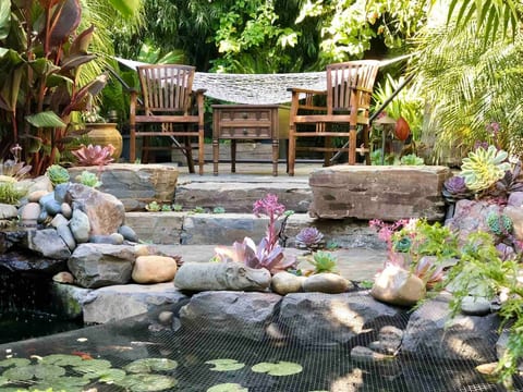The CRAFTSMAN | Urban Oasis | Executive Retreat