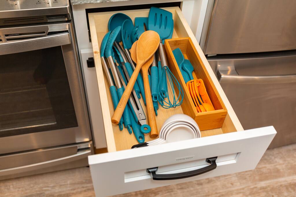 Cooking utensils - Private Beach | Lakeside Luxe | Hike Kayak Paddle - Tahoe Vista