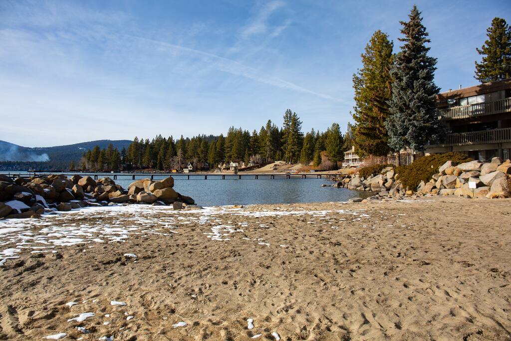 Private Beach | Lakeside Luxe | Hike Kayak Paddle - Tahoe Vista