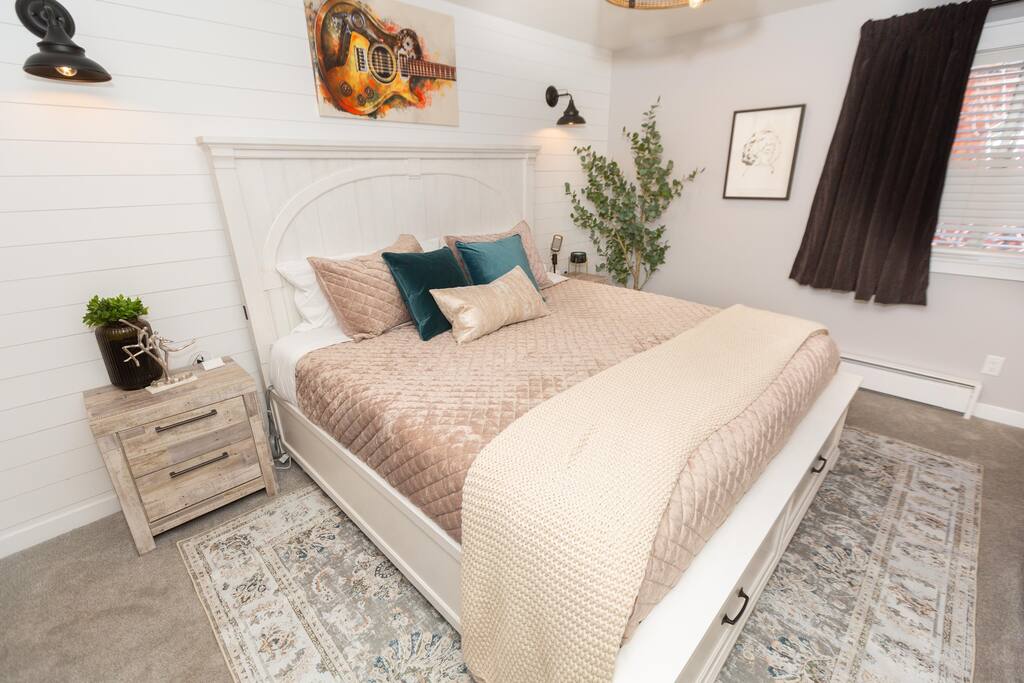 Recover from your activities in this comfortable king bed.  Electric heating pad available for your comfort settings on both sides.  Electric heating blanket and extra blankets found at the foot of the bed.  - Private Beach | Lakeside Luxe | Hike Kayak Paddle - Tahoe Vista