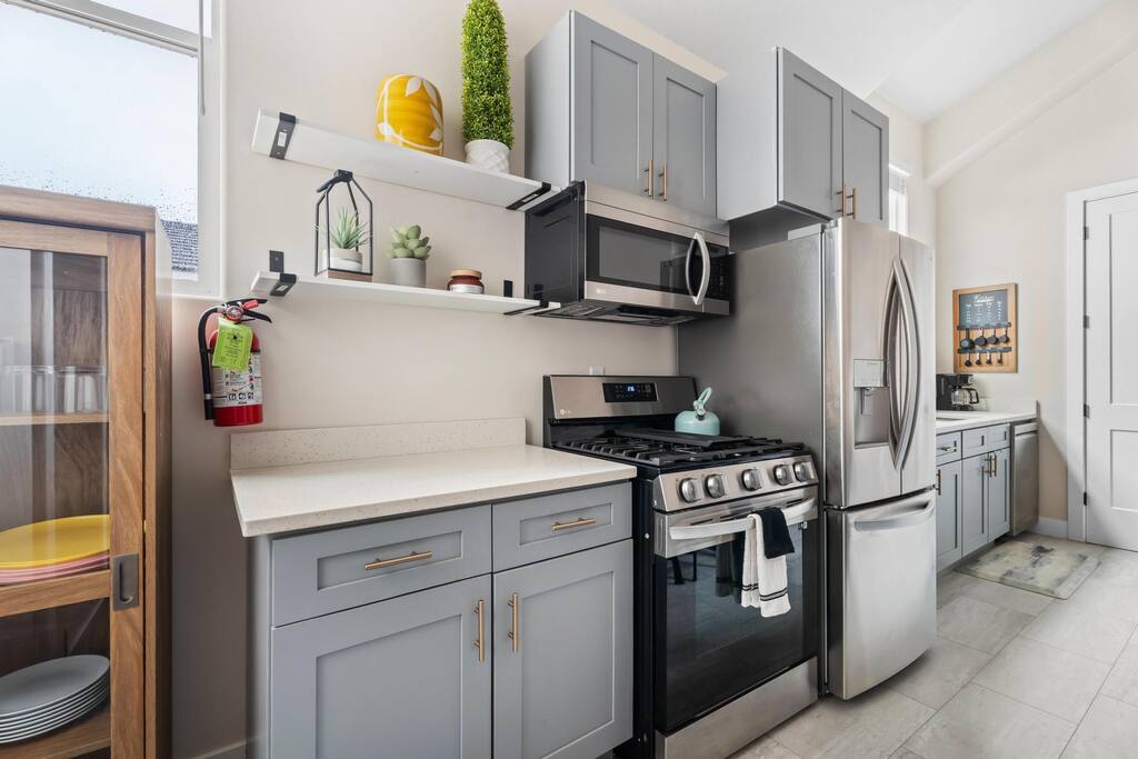 near-zionswaterparklake-or-guest-house-or-sleeps-7/