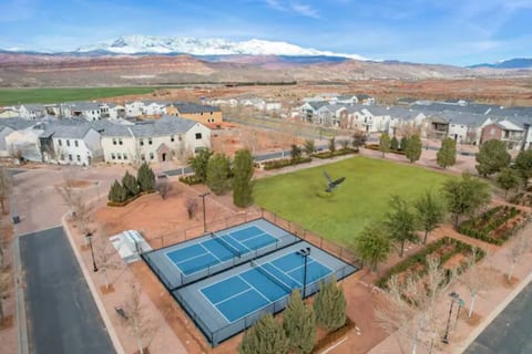 Near Zions/Waterpark/lake | Guest House | Sleeps 7