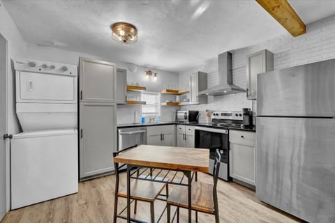 Near Boomer Lake & OSU - Relaxing Retreat