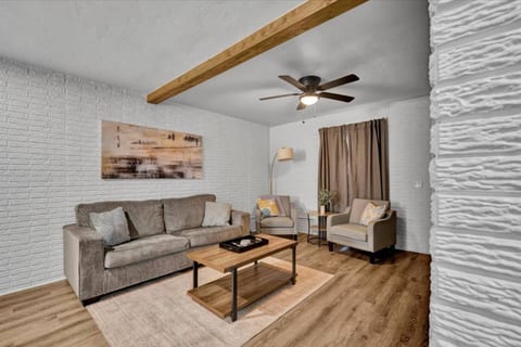 Near Boomer Lake & OSU - Relaxing Retreat