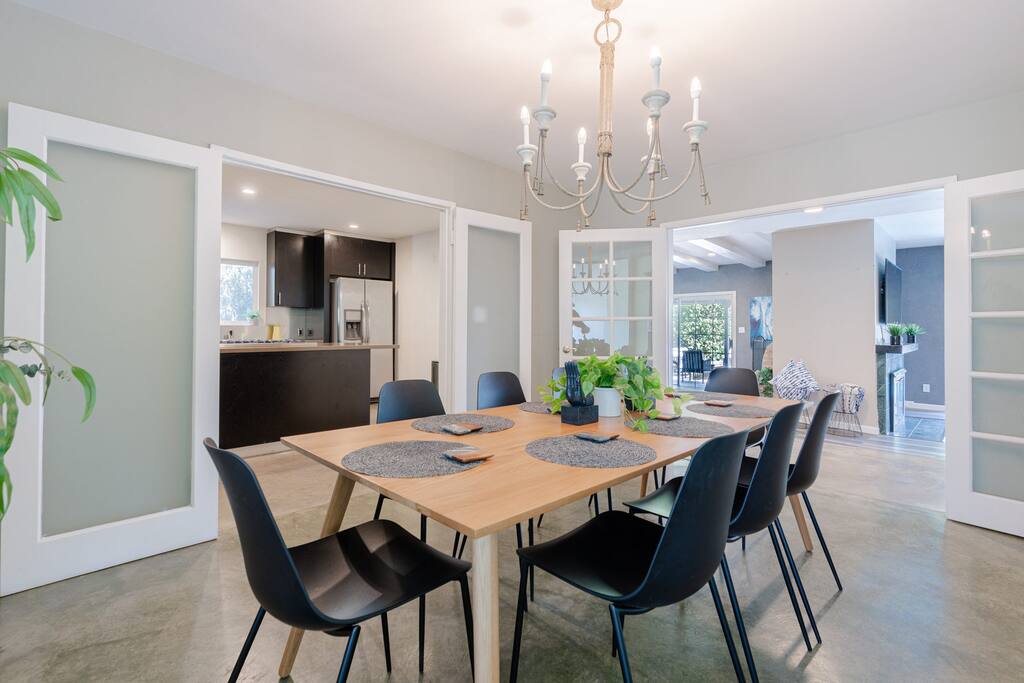 Different dining spaces for you and your friends to enjoy.