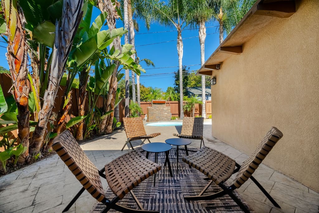 brentwood-5brheated-pool-jacuzzi-game-room/