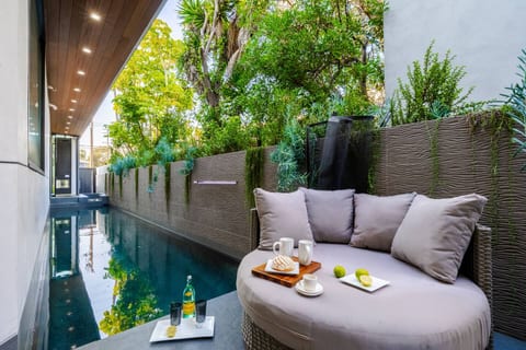 Venice House w Pool Spa Home Theater Rooftop