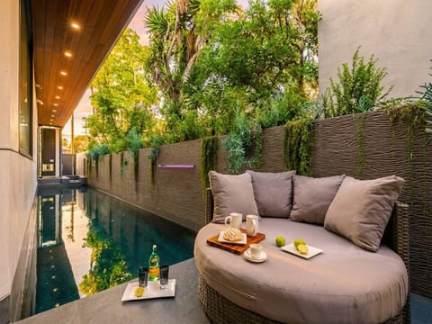 Venice House w Pool Spa Home Theater Rooftop
