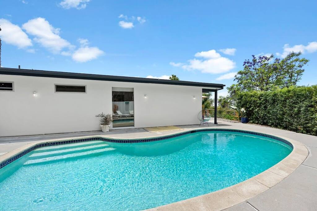 5 mins from Hollywood w/Heated Pool/Amazing Views