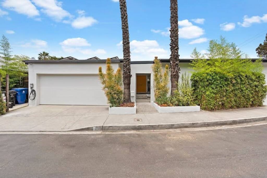 5 mins from Hollywood w/Heated Pool/Amazing Views