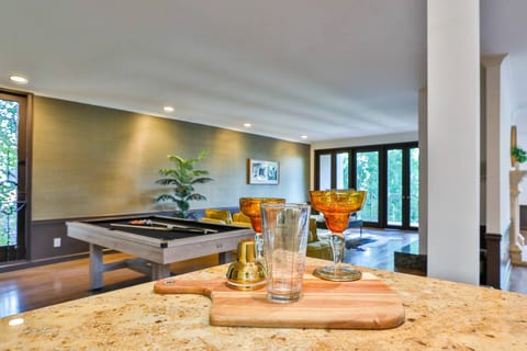 6BR-Music Studio-Pool-Spa & Games