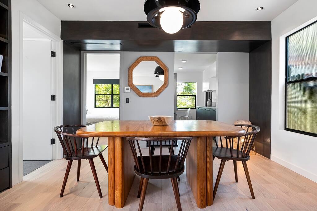Stylish & Cozy One Bedroom Relaxing Getaway