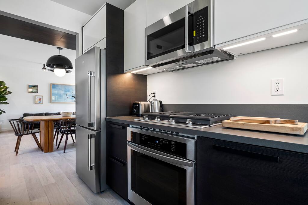 Stylish & Cozy One Bedroom Relaxing Getaway