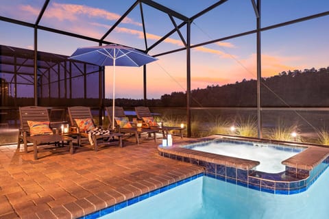 Enjoy hot tub after a day back from the parks!