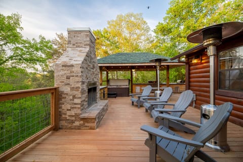 Serene 4BdRm Cabin w Outdoor KIT/FRPLC/Treehouse