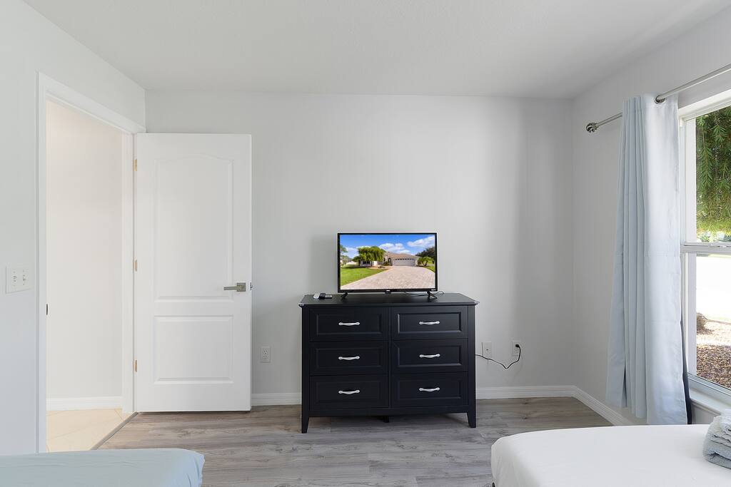 3 Bedroom w/Heated Pool on Championship course - The Villages 3 Bedroom w/Heated Pool on Championship course - The Villages