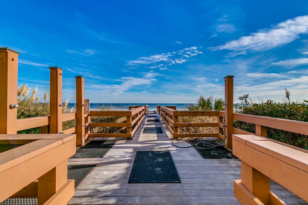 direct-oceanfront-parking-near-doorpool/