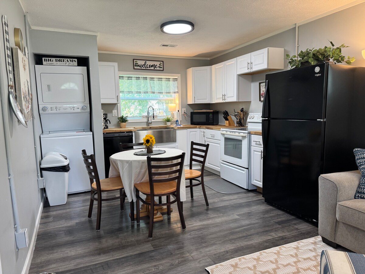 no-cleaning-fee-private-1br-w-kitchen-quiet/