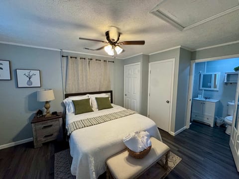 No Cleaning Fee! Private 1BR w/ Kitchen • Quiet &
